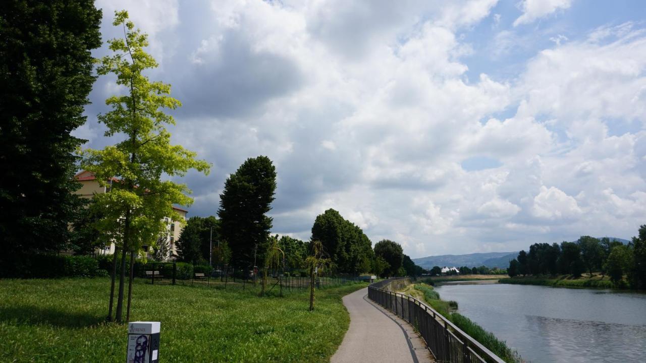 Arno River View Apartment Terraces, Free Parking Firenze Bagian luar foto
