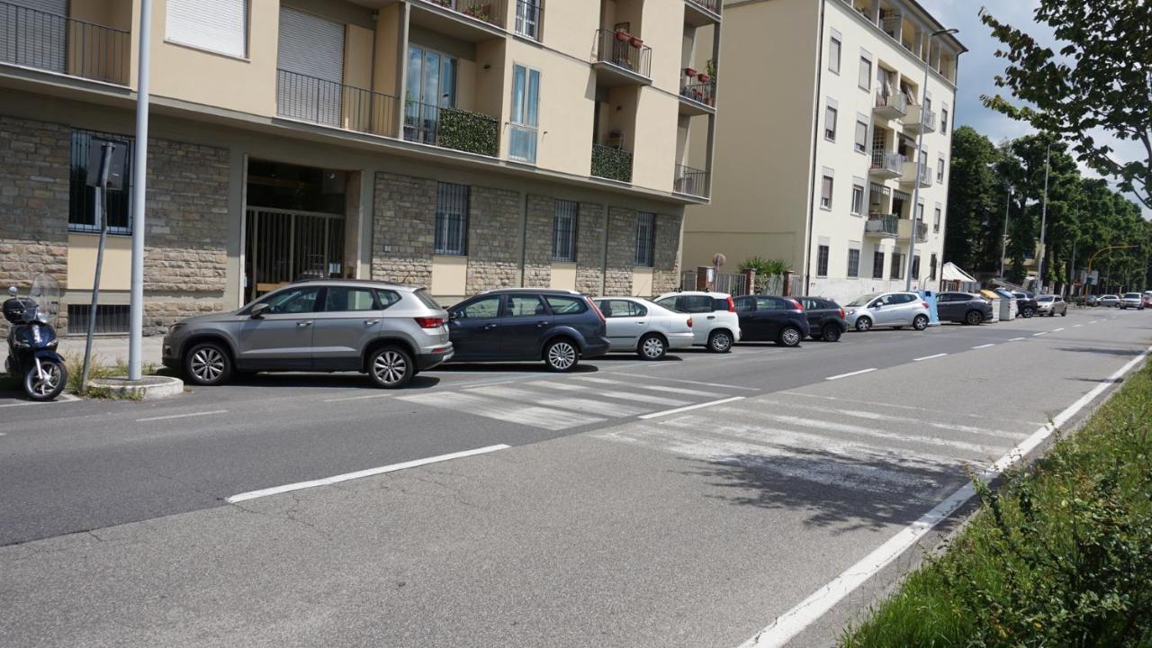 Arno River View Apartment Terraces, Free Parking Firenze Bagian luar foto