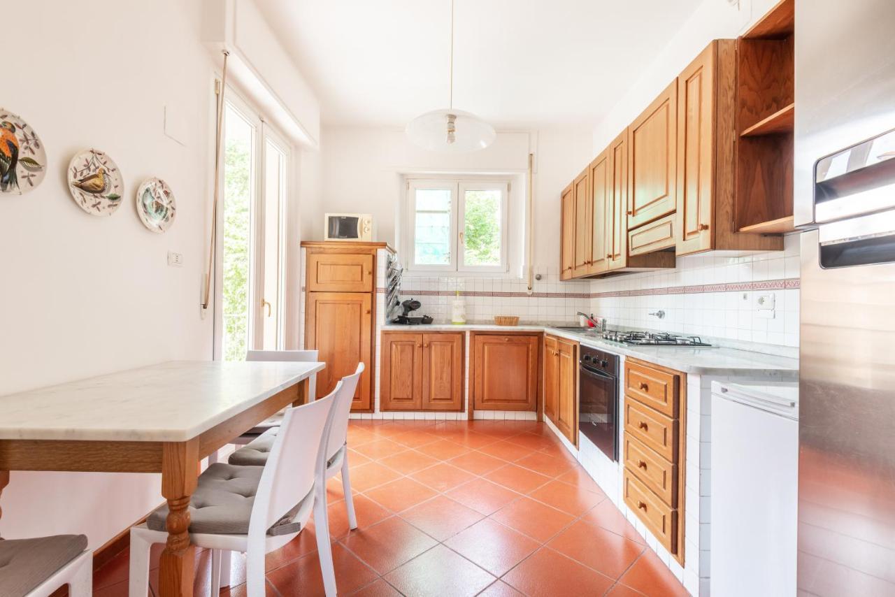Arno River View Apartment Terraces, Free Parking Firenze Bagian luar foto