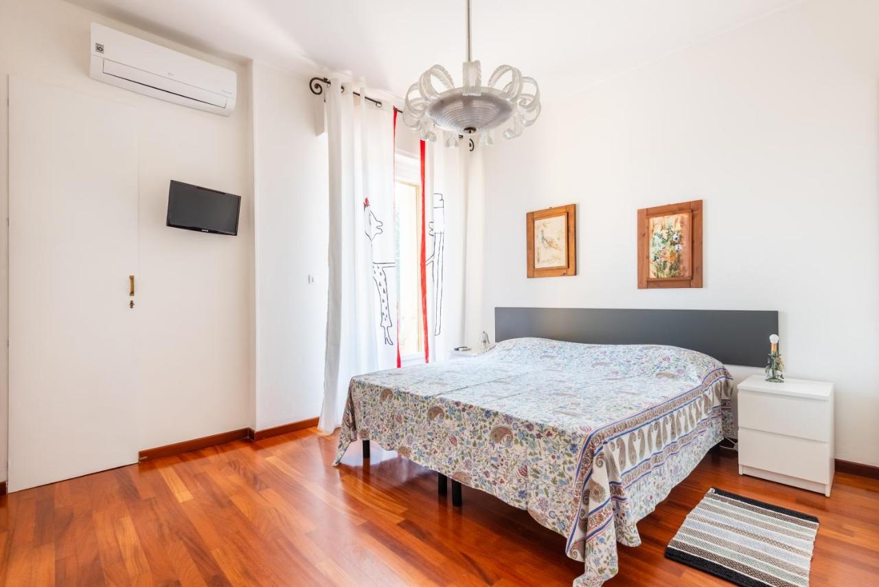 Arno River View Apartment Terraces, Free Parking Firenze Bagian luar foto